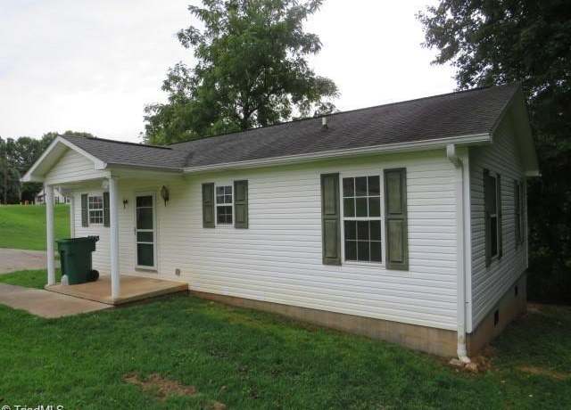 Property at 103 Shaw St, Jonesville, NC 28642, 2 beds, 1.5 baths