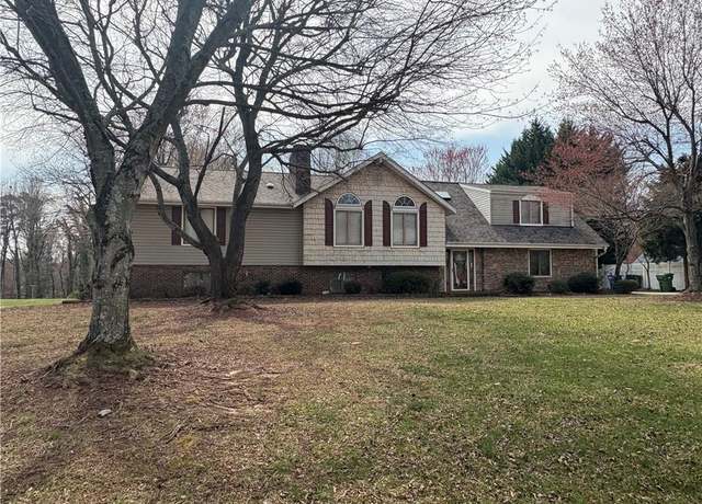 Property at 6416 Lamshire Rd, Kernersville, NC 27284, 4 beds, 3.5 baths