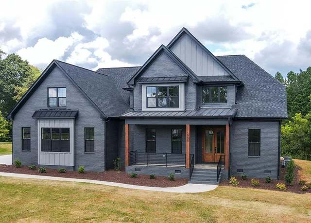 Property at 1000 Hayes Farm Dr, Summerfield, NC 27358, 4 beds, 4.5 baths