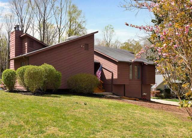 Property at 6590 Riverwood Rd, Walkertown, NC 27051, 3 beds, 2 baths
