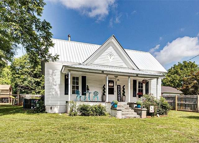 Property at 1328 W Ridge St, Ramseur, NC 27316, 2 beds, 2 baths