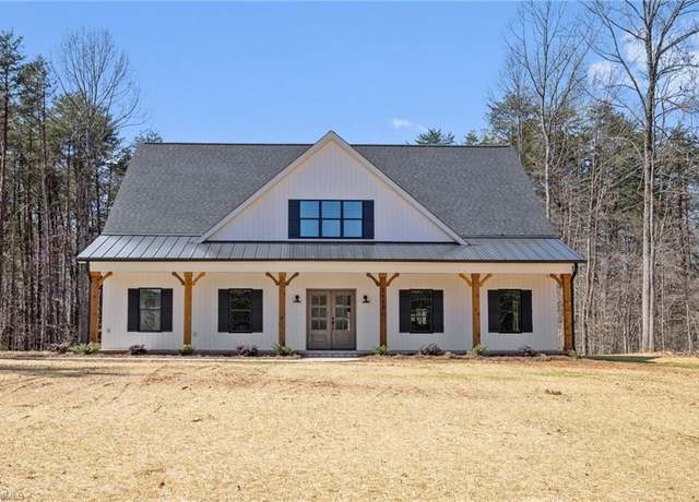 Property at 2646 Bethel Church Rd, Kernersville, NC 27284, 4 beds, 3.5 baths