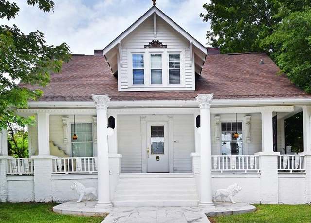 Property at 501 W 2nd Ave, Lexington, NC 27292, 4 beds, 2.5 baths