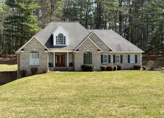 Property at 1633 Skyland Dr, Wilkesboro, NC 28697, 3 beds, 2 baths