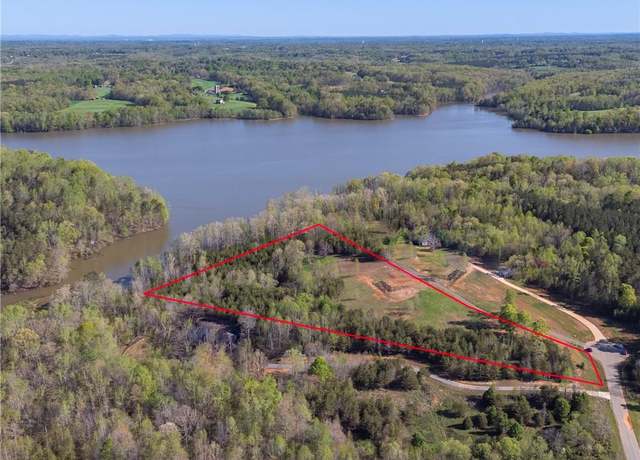 Property at 263 Lake Meadows Dr, Reidsville, NC 27320