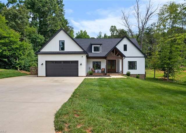Property at 401 Jada Dr, Lexington, NC 27295, 3 beds, 2.5 baths