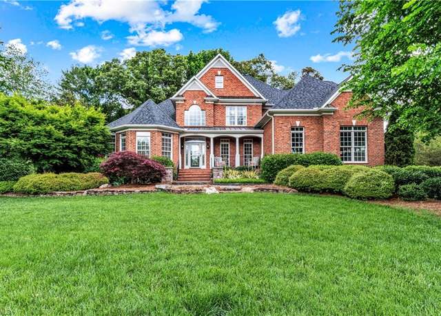 Property at 3605 N Lakeshore Dr, Clemmons, NC 27012, 4 beds, 3.5 baths