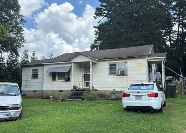 Property at 25 Cedar Lodge Rd, Thomasville, NC 27360, 2 beds, 1 bath