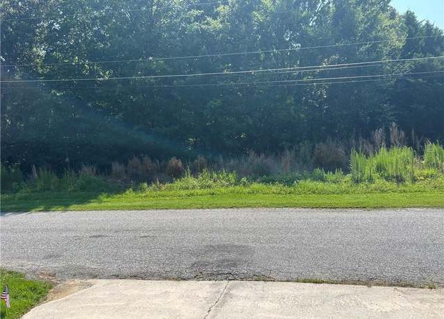 Property at 251 Bowers Rd, Thomasville, NC 27360