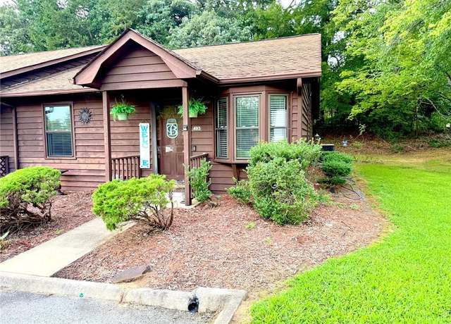 Property at 493 James Ct, High Point, NC 27265, 2 beds, 1 bath