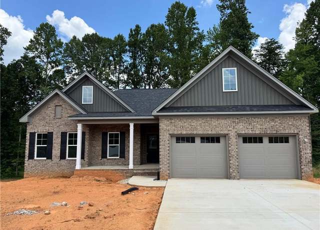 Property at 278 Vine Ridge Dr, Winston-salem, NC 27127, 4 beds, 3 baths