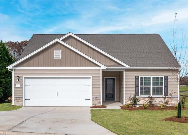 Property at 233 Dixieland Ct, King, NC 27021, 3 beds, 2 baths