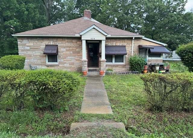 Property at 429 Jeffries St, Burlington, NC 27217, 3 beds, 1 bath