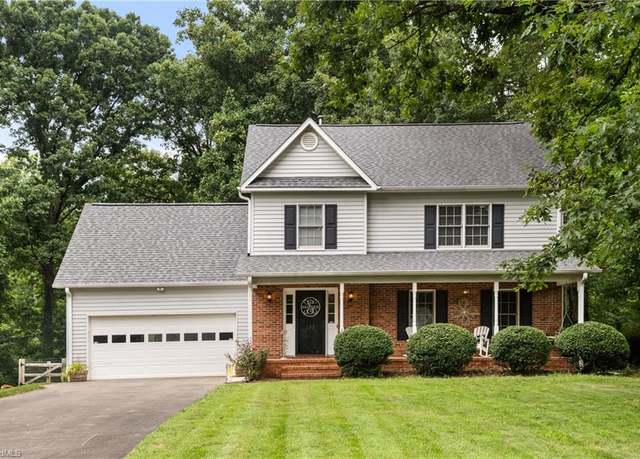 Property at 102 Woodbriar Rd, Winston-salem, NC 27106, 4 beds, 2.5 baths