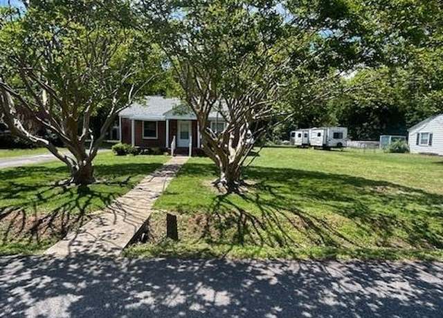 Property at 311 Johnsie Billie Harris St, Eden, NC 27288, 3 beds, 1 bath