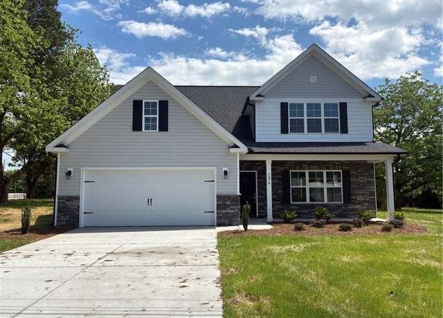 Property at 7376 Ridge Rd, Winston-salem, NC 27107, 3 beds, 2.5 baths