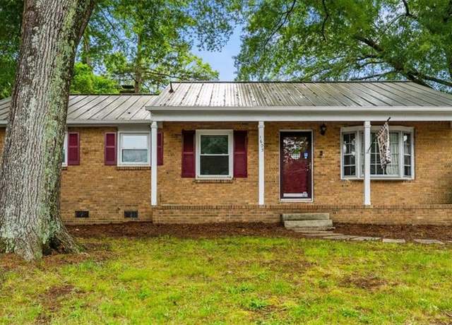 Property at 1605 Guyer St, High Point, NC 27265, 3 beds, 1.5 baths