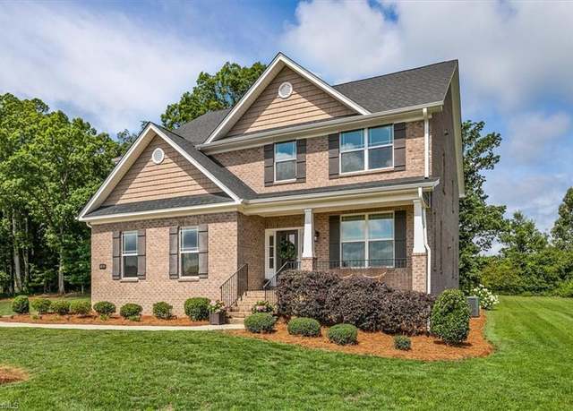 Property at 6605 Hedgerow Ct, Summerfield, NC 27358, 4 beds, 3.5 baths