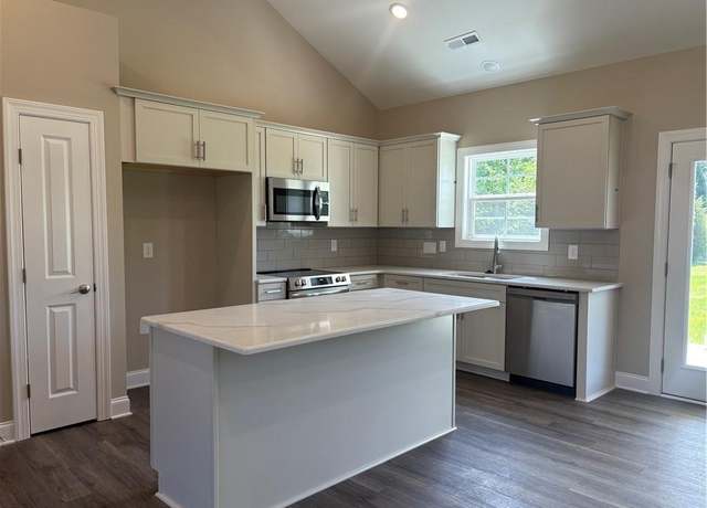 Property at 864 Midway School Rd, Winston-salem, NC 27107, 4 beds, 3 baths
