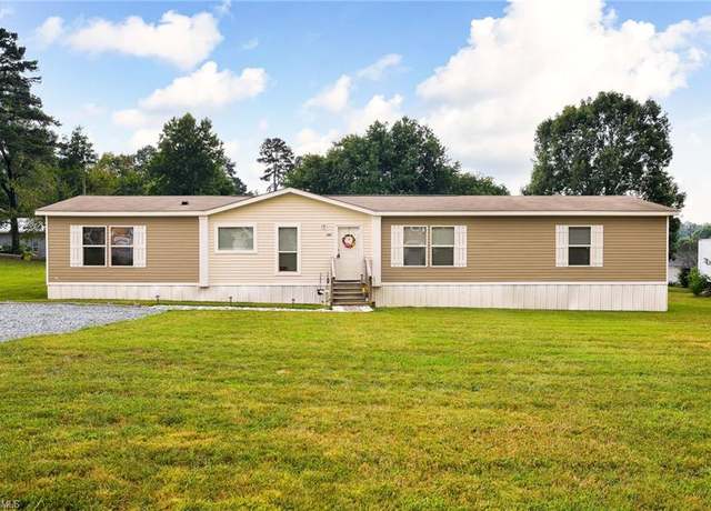 Property at 207 West Ave, Lexington, NC 27295, 2 beds, 2 baths