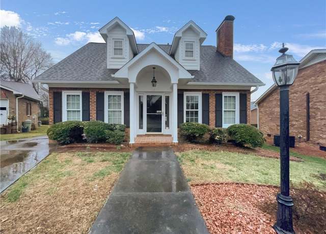Property at 4205 Club Pointe Ct, Winston-salem, NC 27104, 4 beds, 2.5 baths