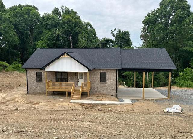 Property at 6051 Tumbleweed Trl, Winston-salem, NC 27103, 4 beds, 3 baths