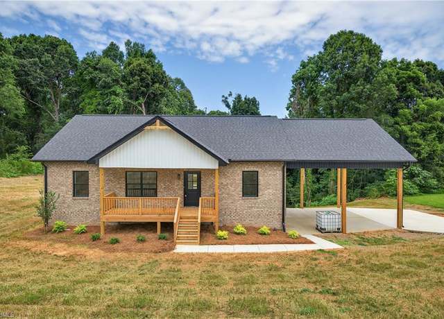 Property at 6051 Tumbleweed Trl, Winston-salem, NC 27103, 4 beds, 3 baths