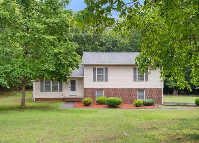 Property at 492 Monroeton Golf Course Rd, Reidsville, NC 27320, 3 beds, 2 baths