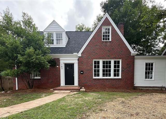 Property at 703 Mulberry Rd, Martinsville, VA 24112, 4 beds, 2 baths