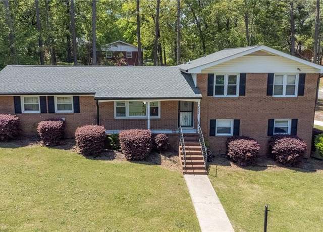 Property at 3527 Clearwater Dr, Fayetteville, NC 28311, 4 beds, 2 baths