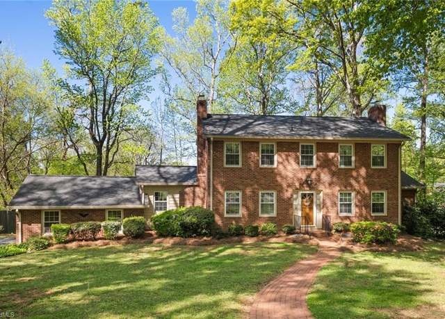 Property at 4448 Woodlark Ct, Clemmons, NC 27012, 4 beds, 3.5 baths
