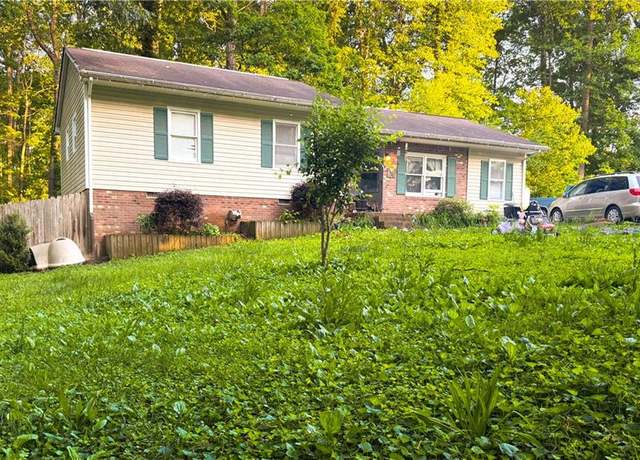Property at 3420 Deerbrook Dr, Yadkinville, NC 27055, 3 beds, 1.5 baths