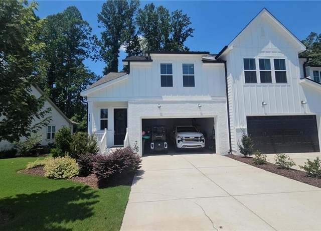 Property at 5146 Whaitley Ln, Greensboro, NC 27407, 3 beds, 2.5 baths