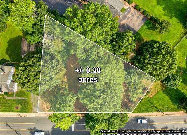 Property at 4112 Country Club Rd, Winston-salem, NC 27104