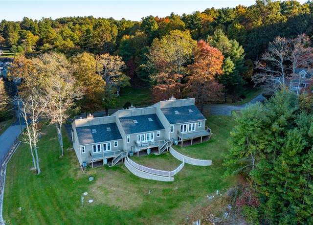 Property at 30 Village Rd #2, Roaring Gap, NC 288668, 2 beds, 2 baths