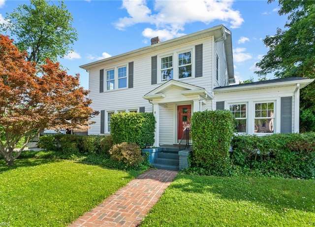 Property at 84 Hillcrest Dr, High Point, NC 27262, 4 beds, 2.5 baths