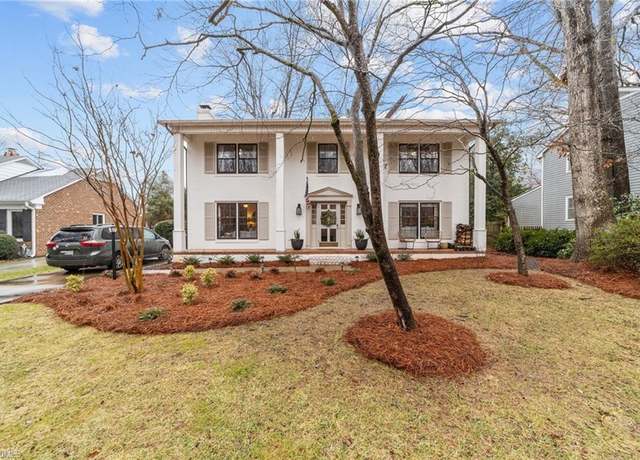 Property at 914 Jefferson Rd, Greensboro, NC 27410, 4 beds, 3 baths