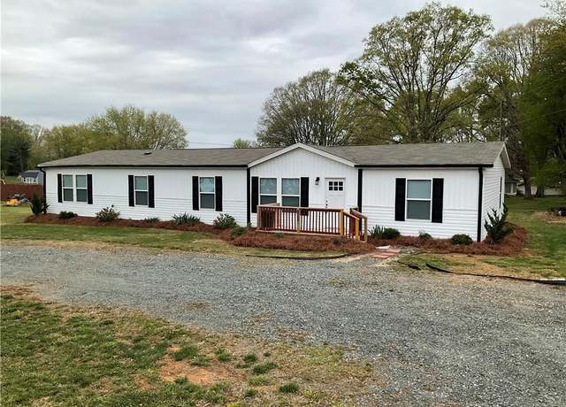 Property at 6064 Nc Highway 66, King, NC 27021, 3 beds, 2 baths