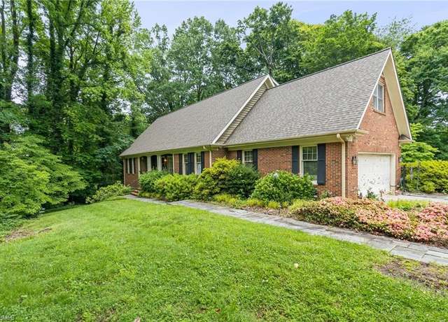 Property at 5410 Tory Hill Dr, Greensboro, NC 27410, 4 beds, 3.5 baths