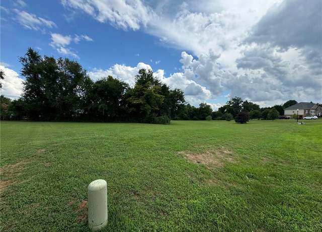 Property at 129 Marbrook Dr, Mocksville, NC 27028