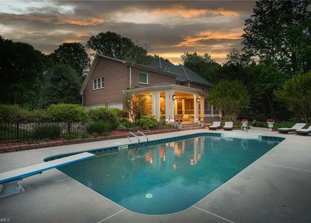 Property at 5913 Tarleton Dr, Oak Ridge, NC 27310, 4 beds, 3.5 baths