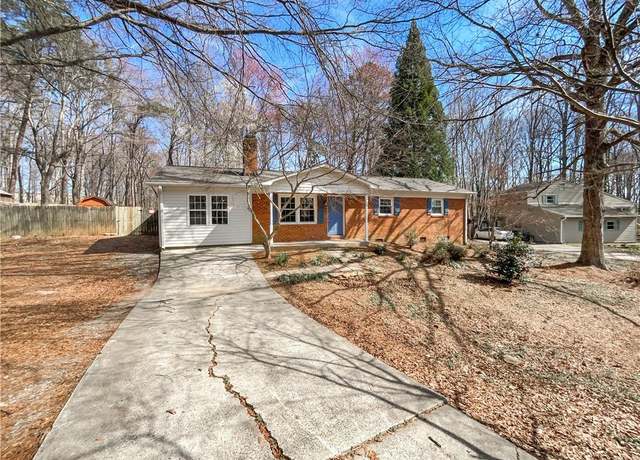 Property at 309 Tanbark Ct, Kernersville, NC 27284, 3 beds, 2 baths
