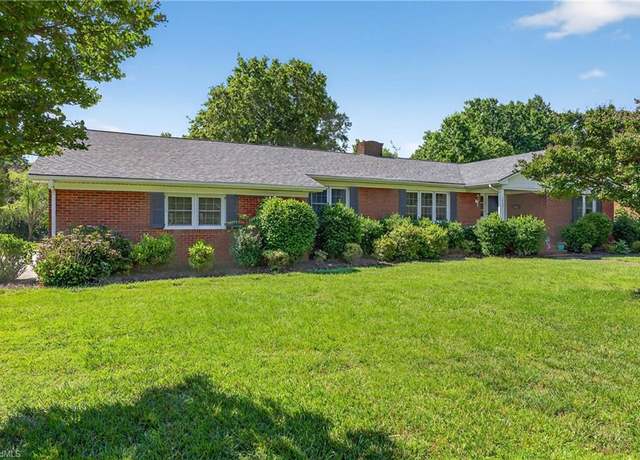 Property at 1409 Coventry Rd, High Point, NC 27262, 3 beds, 3.5 baths