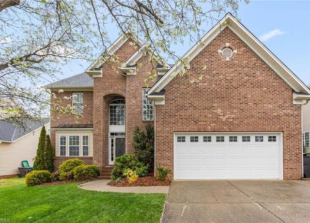 Property at 2923 Shady View Dr, High Point, NC 27265, 5 beds, 2.5 baths