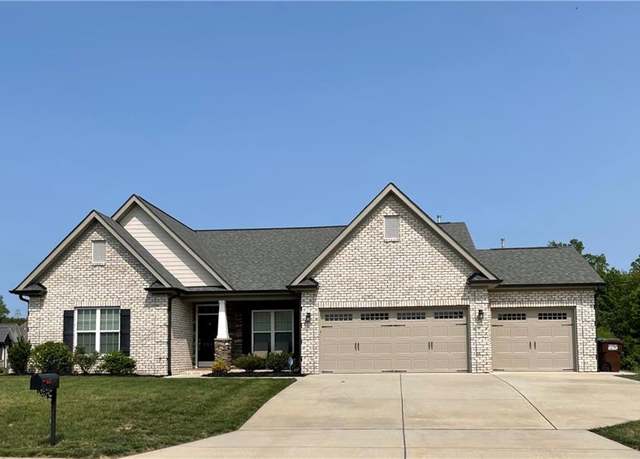 Property at 2834 Fallin Ct, High Point, NC 27262, 4 beds, 3 baths