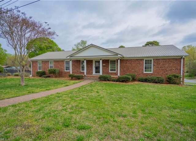 Property at 804 W 4th Ave, Lexington, NC 27292, 3 beds, 3 baths