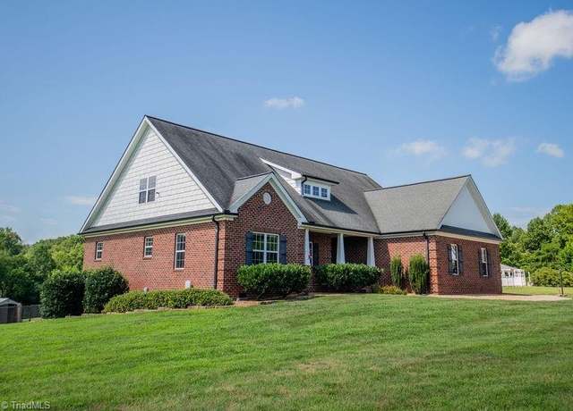 Property at 4105 Double B Trl, Hamptonville, NC 27020, 3 beds, 3 baths