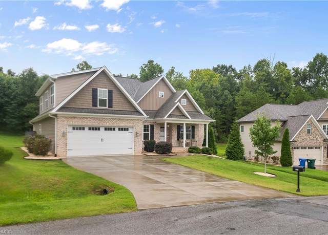 Property at 6988 Orchard Path Dr, Clemmons, NC 27012, 4 beds, 3 baths