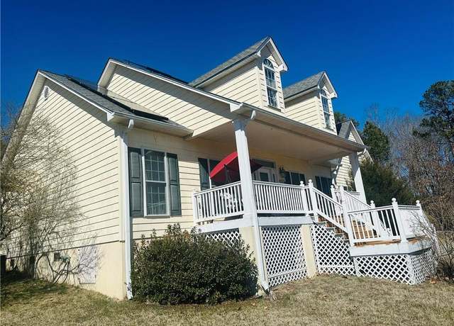 Property at 4576 Paula Dr, Winston-salem, NC 27127, 5 beds, 3 baths