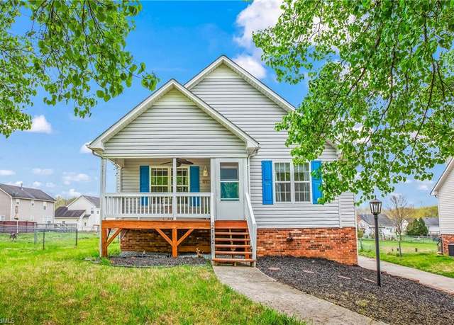 Property at 2112 Hogan Point Dr, Winston-salem, NC 27127, 3 beds, 2 baths
